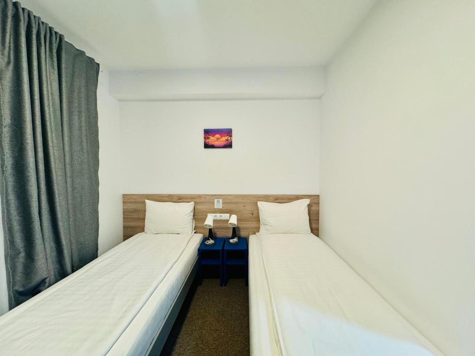 Stef Rooms Tirgu Frumos Extérieur photo
